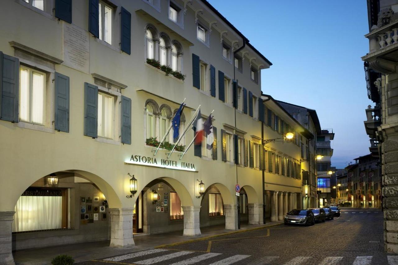 Astoria Hotel Italia Udine Esterno foto